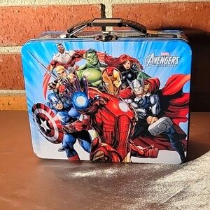 Vintage Marvel the Avengers Metal Lunch Box